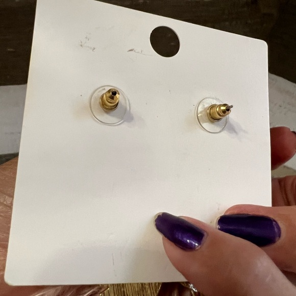 BNWOT Flamingo Feather Earrings! - Picture 4 of 4